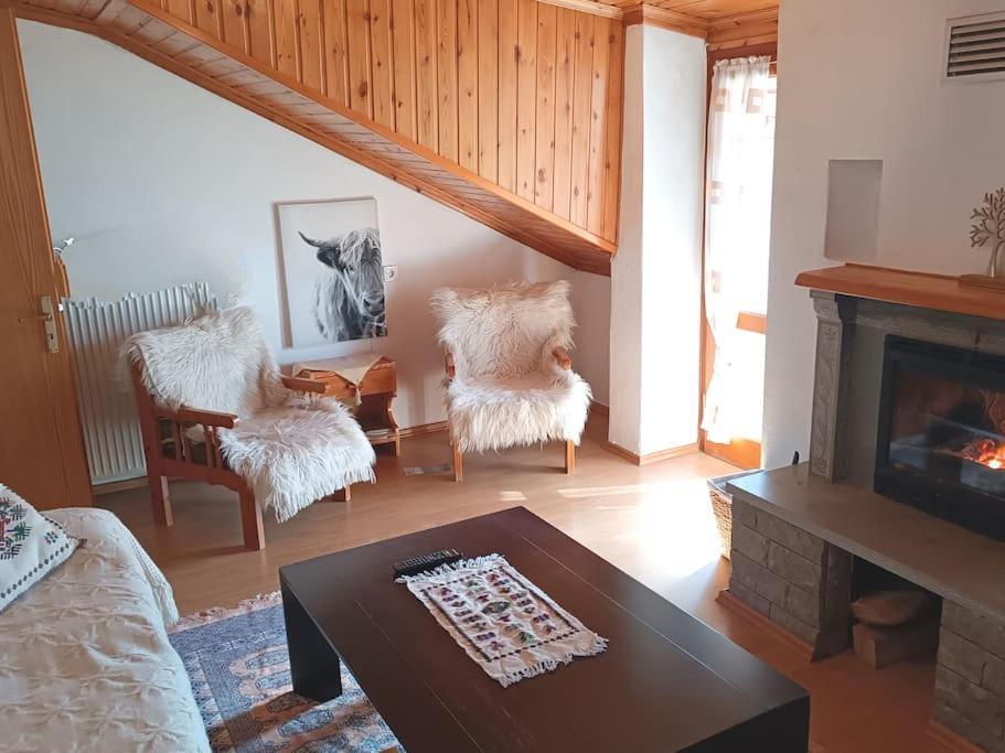 Cozy Loft With Fireplace & View Мецовон Экстерьер фото